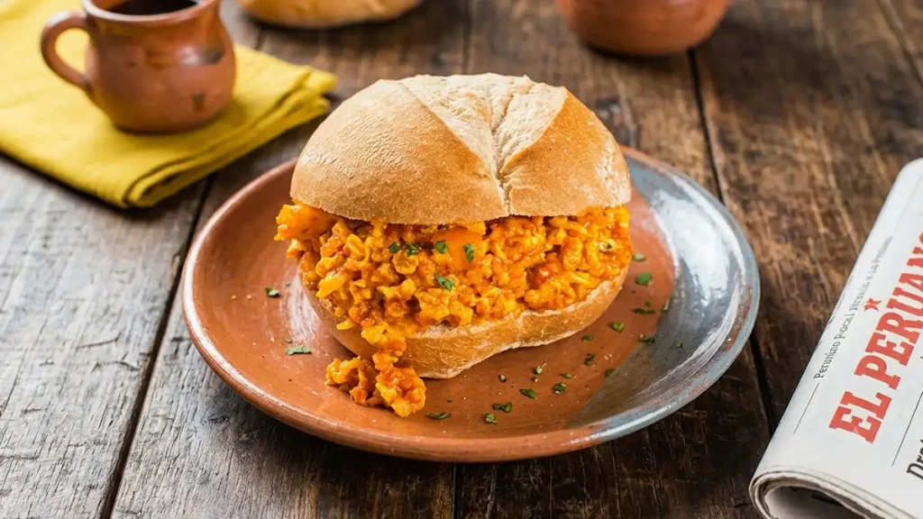 Receta de Pan con Salchicha Huachana
